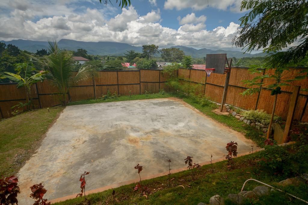 Hilltop Pool And Villa Puerto Princesa Kültér fotó