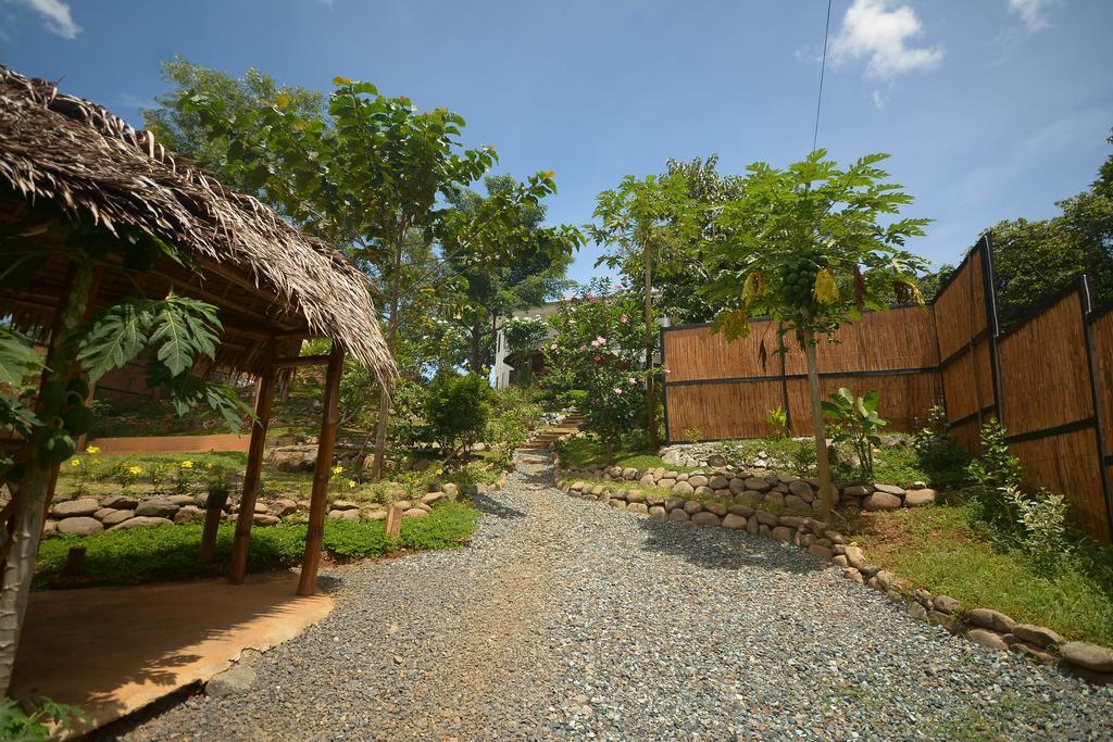 Hilltop Pool And Villa Puerto Princesa Kültér fotó