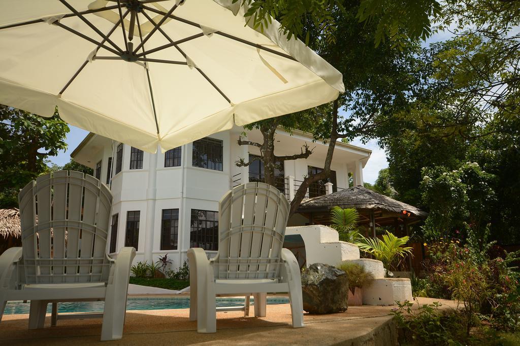 Hilltop Pool And Villa Puerto Princesa Kültér fotó