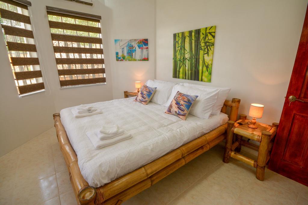 Hilltop Pool And Villa Puerto Princesa Kültér fotó